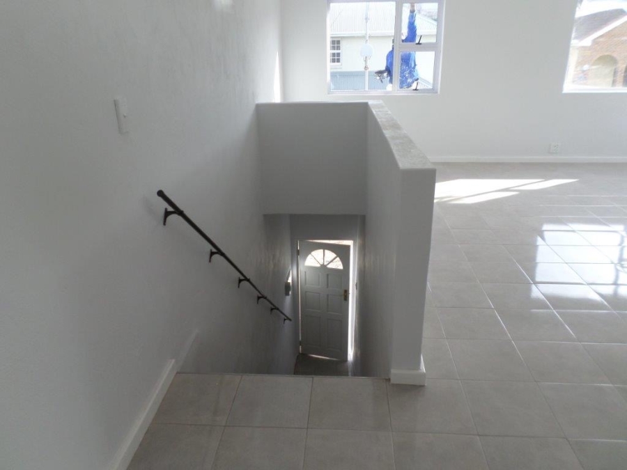 To Let Commercial Property for Rent in Wynberg Western Cape